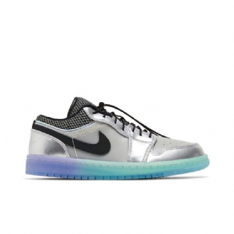 Dámské Boty Air Jordan 1 Low Se Bílý Stříbrný Černá